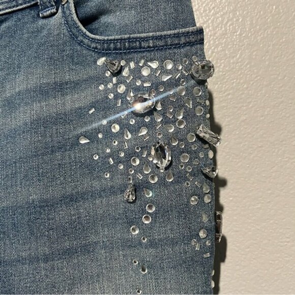 INC- NWT Flare Leg Curvy Fit Denim Jeans with Sparkly Diamond Rhinestone Size 2 - Picture 4 of 7